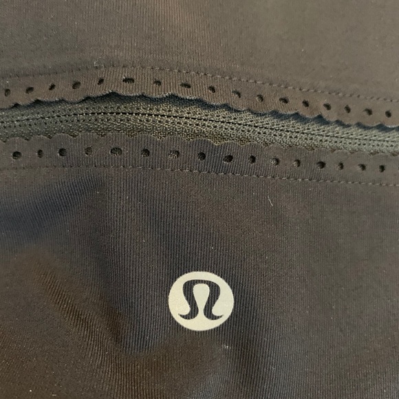 Lululemon size 6 running tights black - Picture 4 of 5